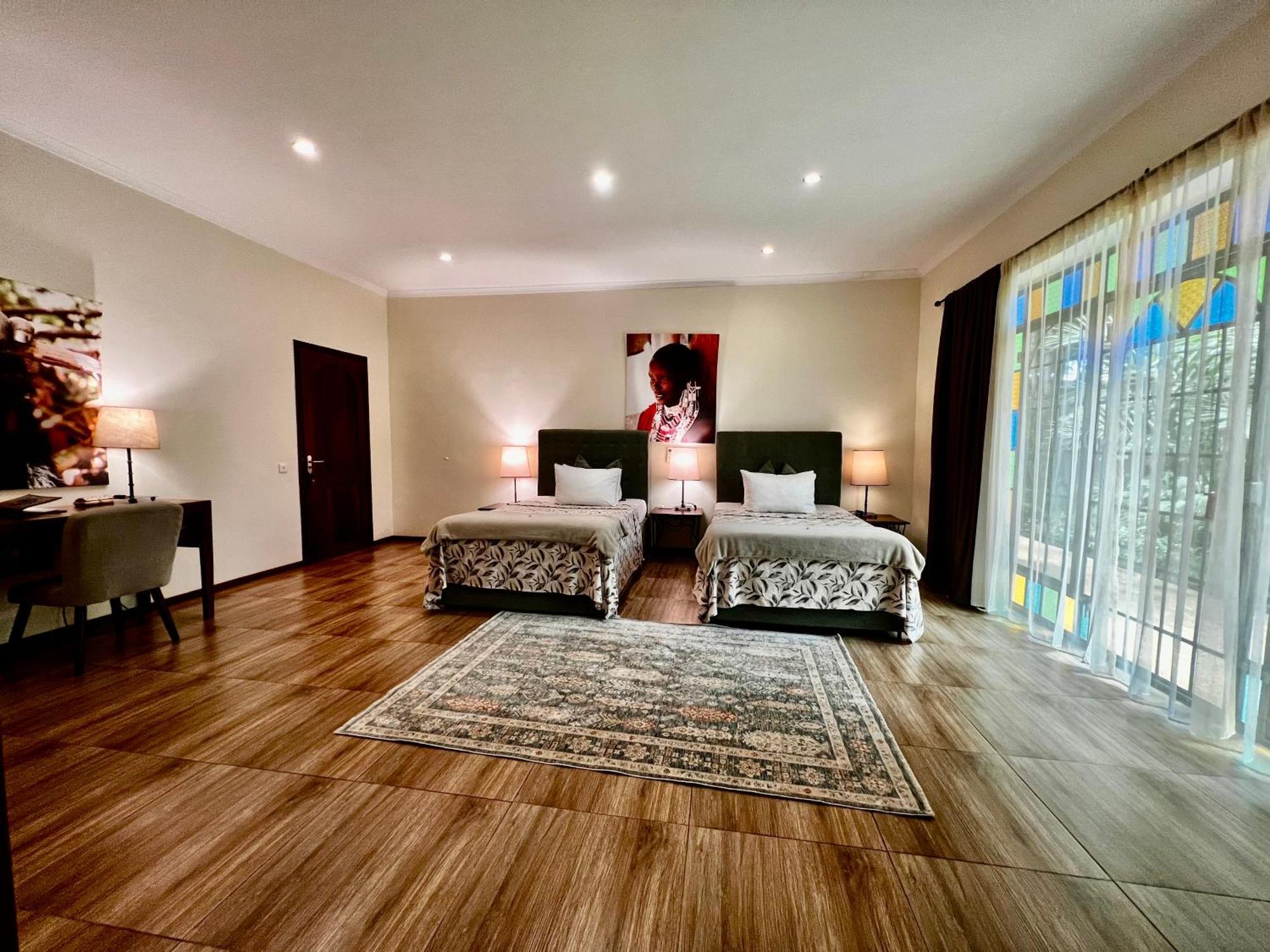 Pink Flamingo Boutique Hotel Моши Экстерьер фото